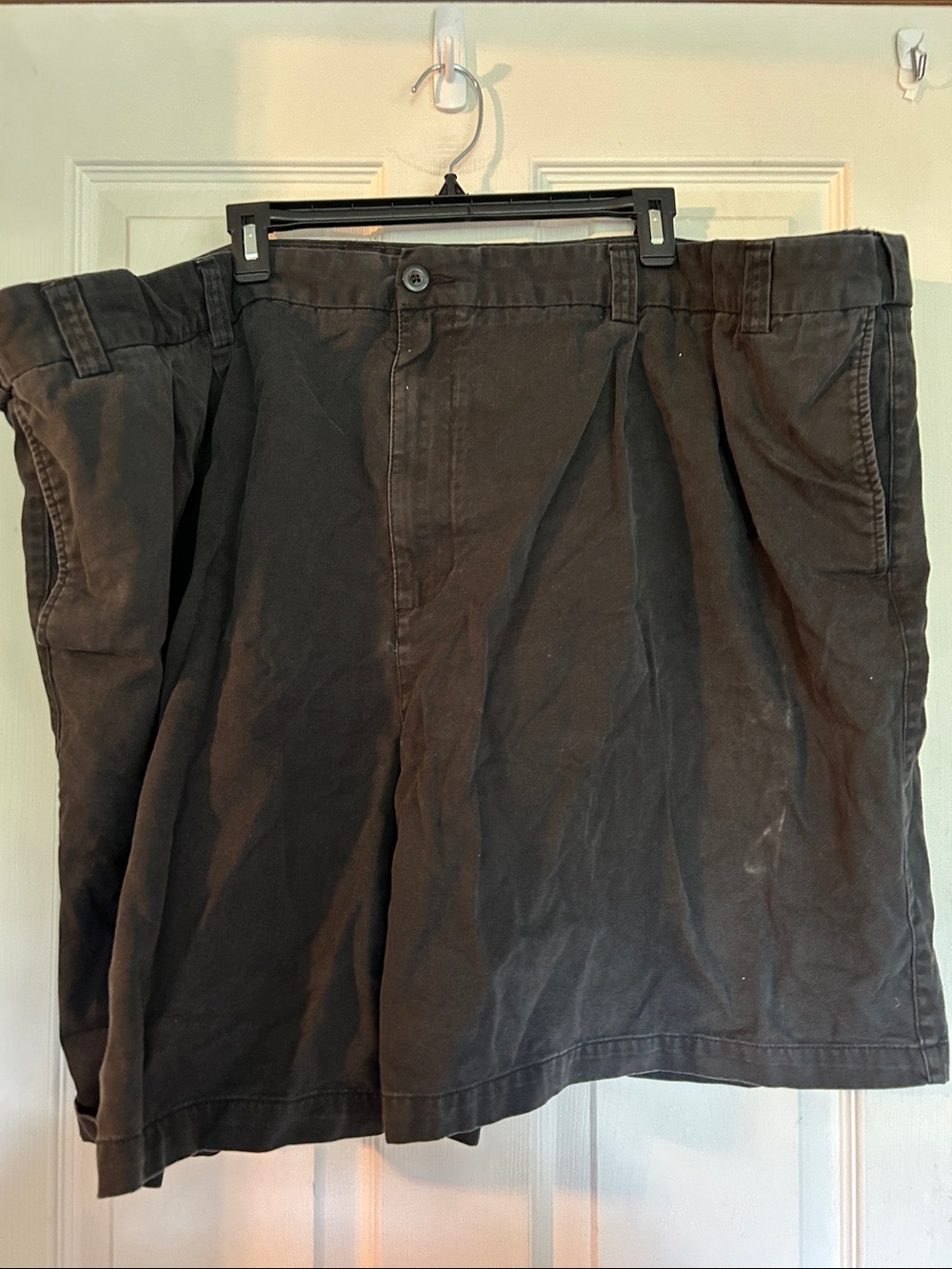 Men's Big and Tall Classic Black Pleated Shorts